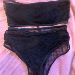 Black bikini